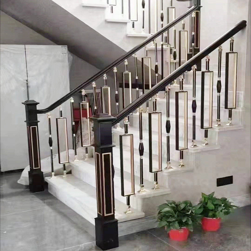 楼梯扶手护栏铝镁合金现代轻奢简约别墅阁楼窗户铁艺室内家用实木