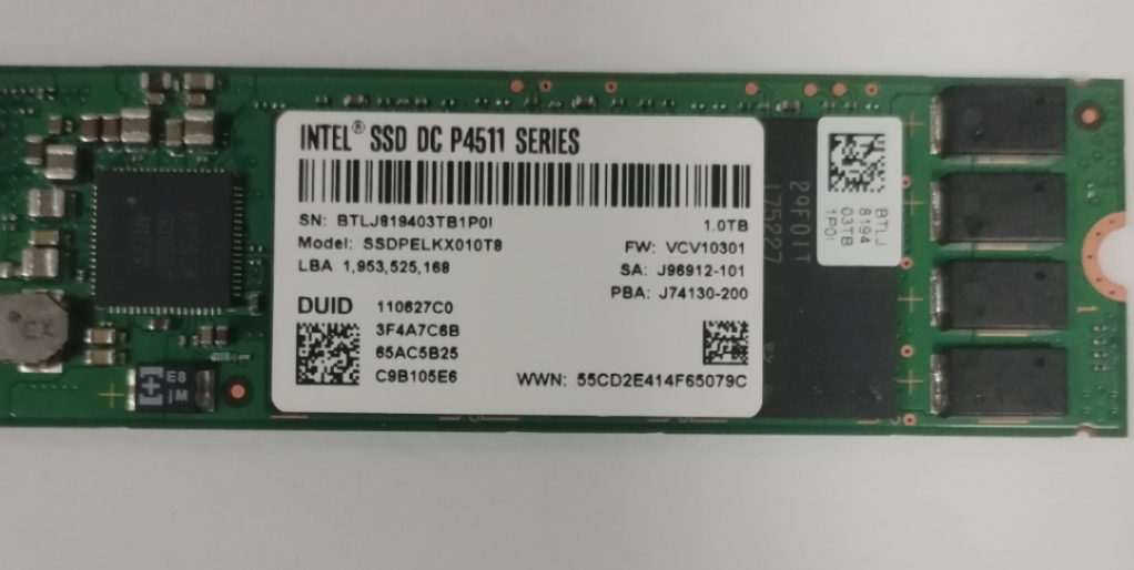 P4511 1TB M.2 22110 NVME SSDPELKX010T8服务器提供测报