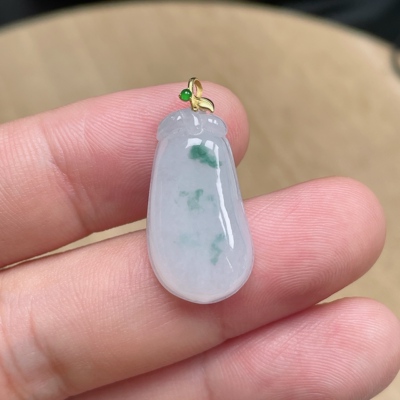 缅甸天然a货翡翠18k金镶玉飘花福瓜吊坠挂件28.9-25.7-13.4-6.1mm