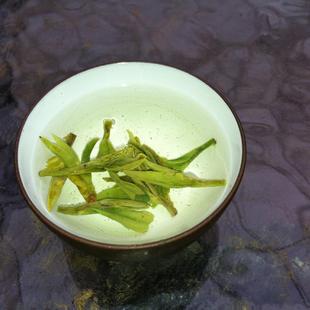 2026年 钱塘明前龙井茶  绿茶 农家自种自炒淡茶无添加125克*2罐