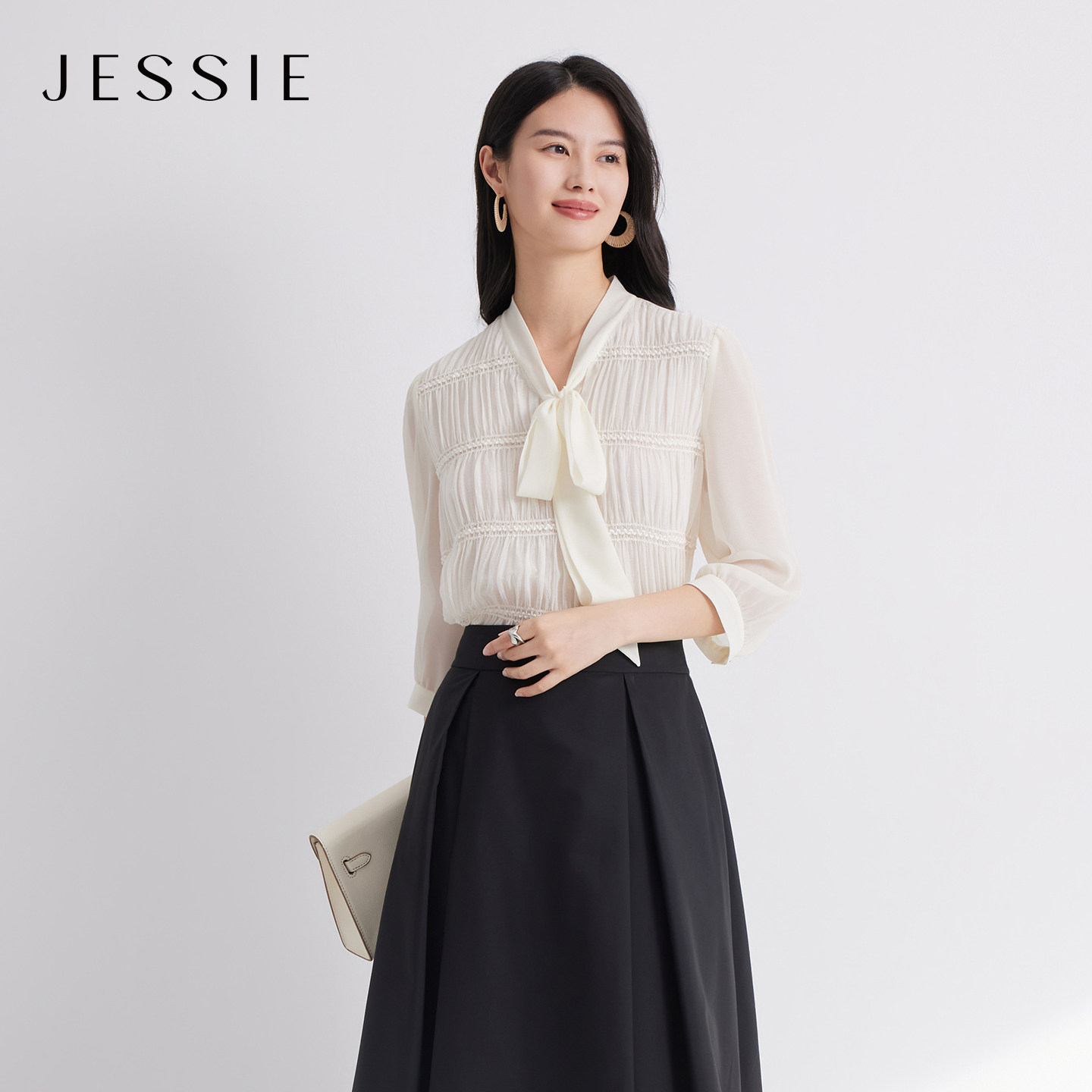 JESSIE气质飘带领褶皱衬衫女优雅通勤杏色百搭七分袖上衣夏