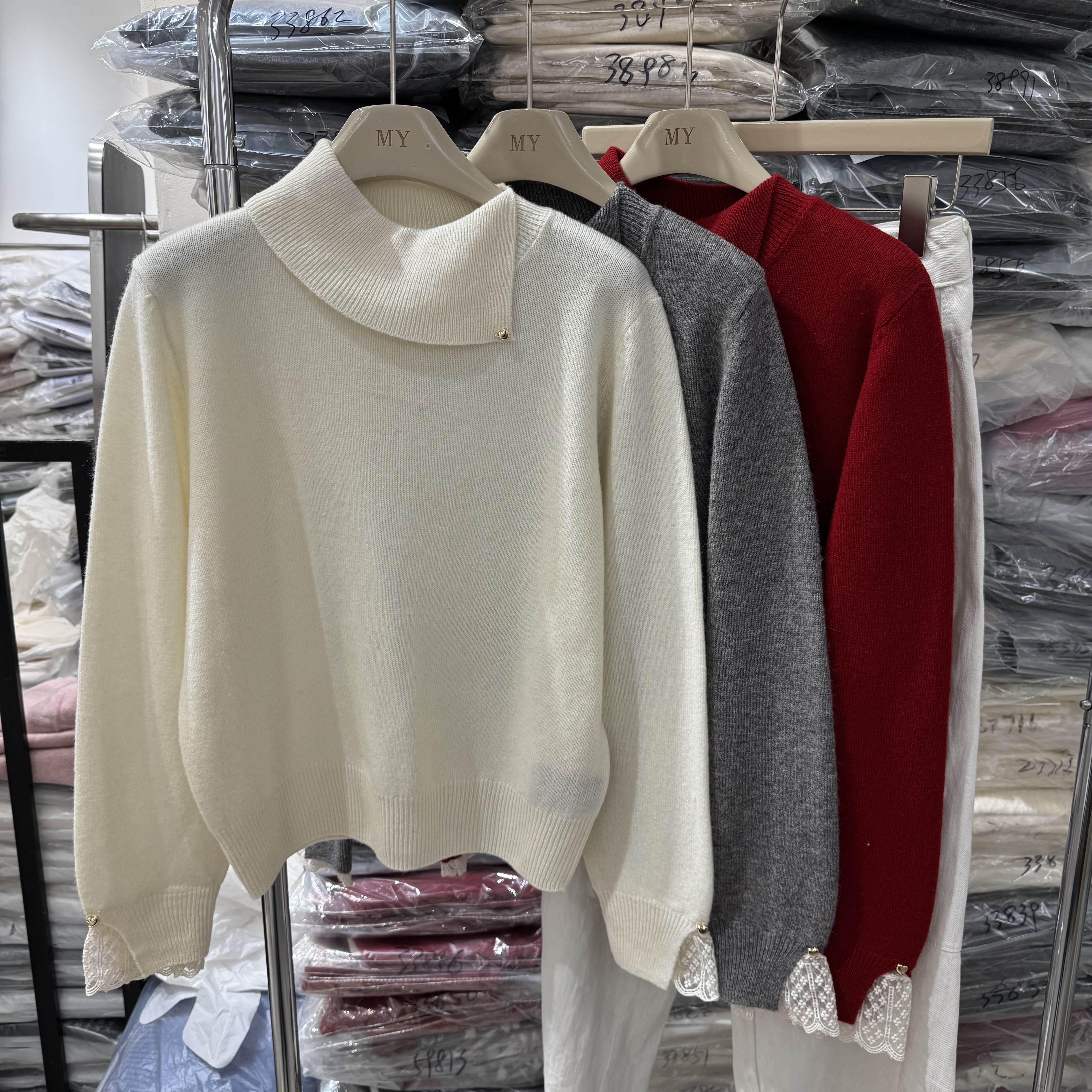 100%绵羊毛针织衫翻领别致长袖蕾丝拼接套头上衣女2025冬新款毛衣