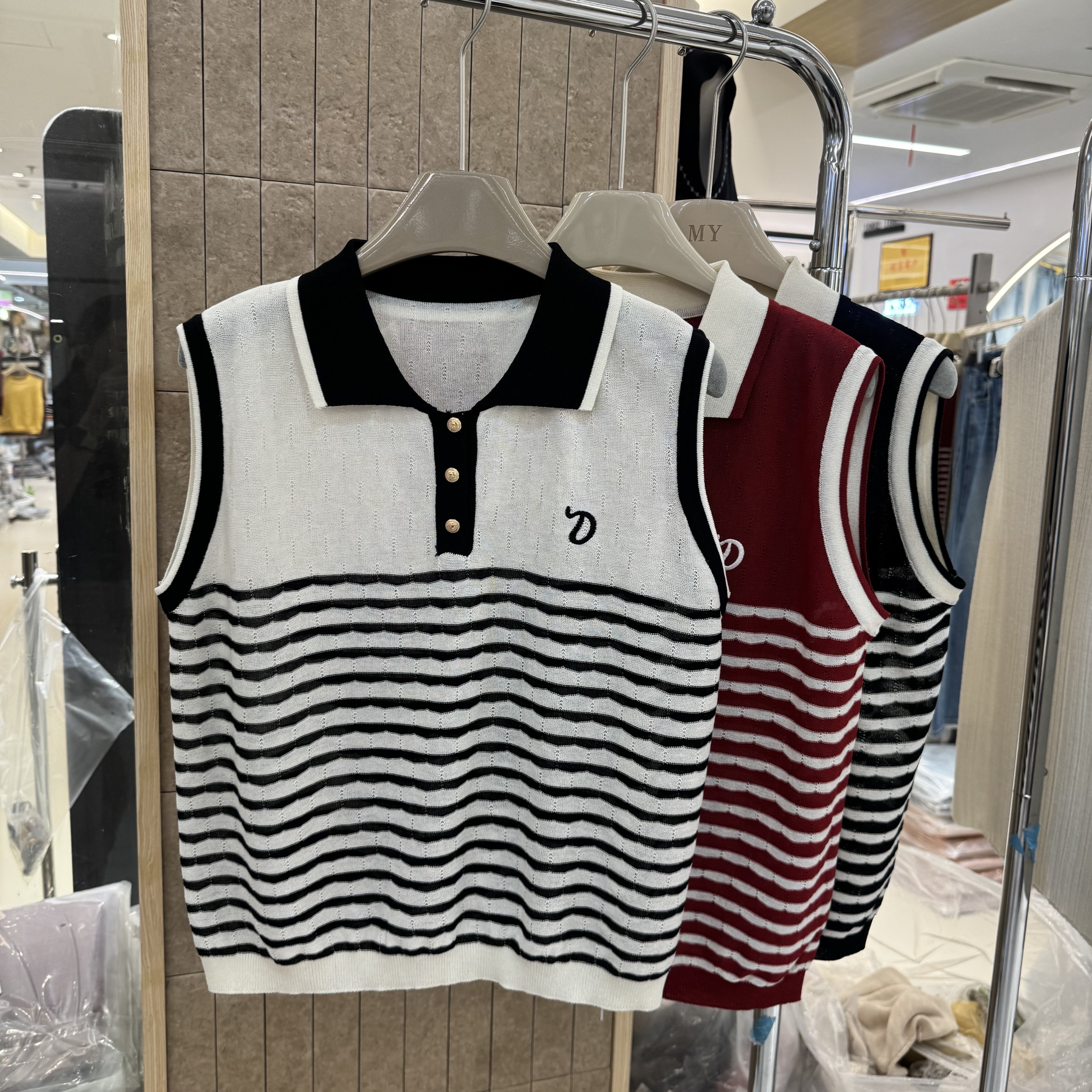 欧货26222翻领金色纽扣无袖撞色条纹小香风针织背心上衣女夏百搭t