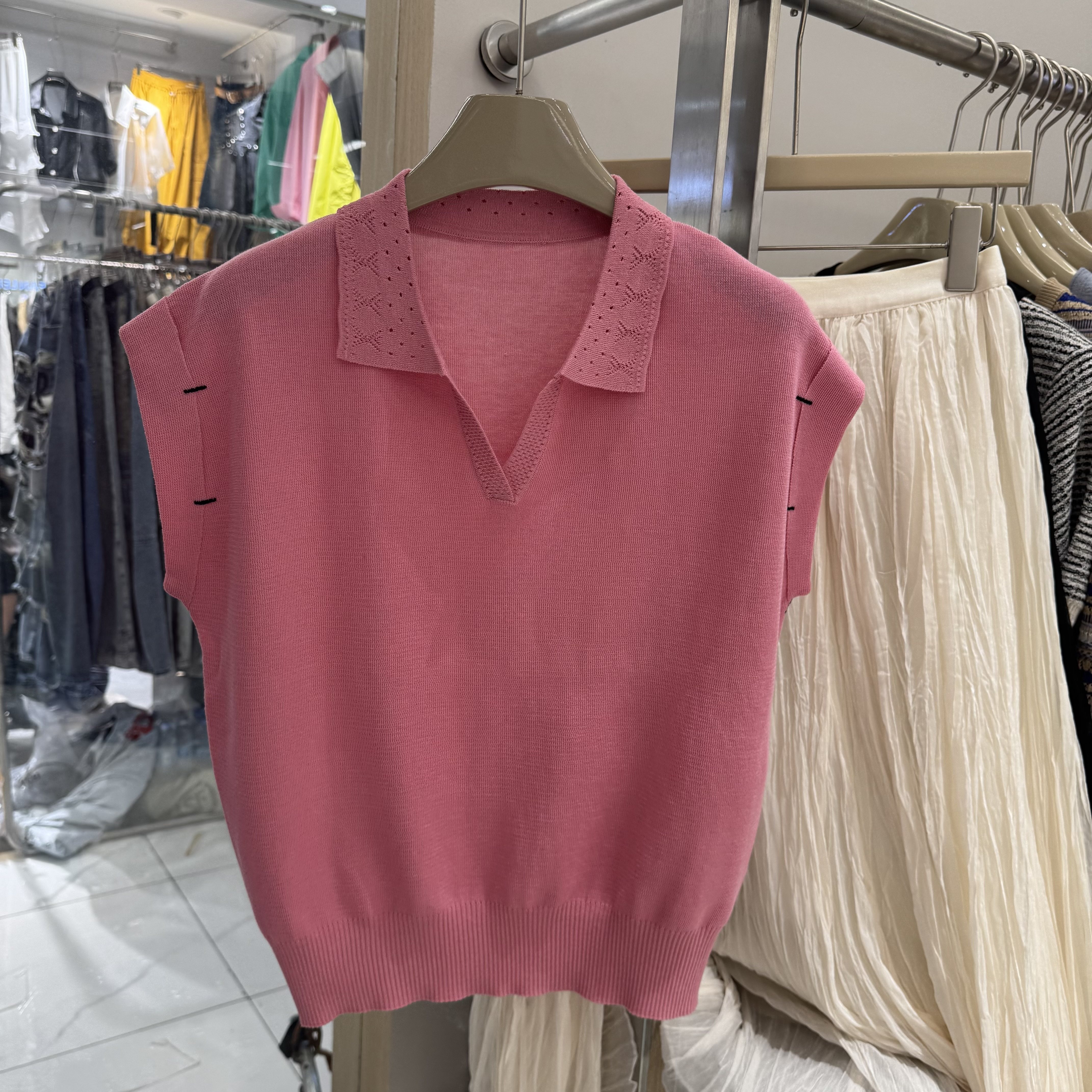 刺绣拼色翻领针织衫女套头无袖毛衣上衣冰丝亚麻夏季时尚飞飞袖潮