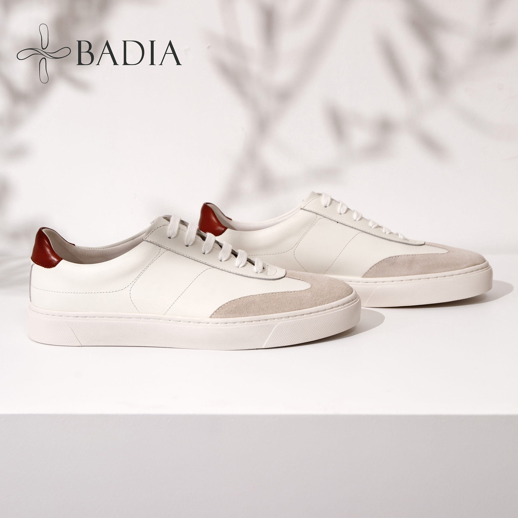 badia shoes新款2023休闲象白色粒面牛皮V底反绒皮拼接德训鞋