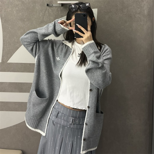 Adidas三叶草 男女运动休闲潮流刺绣松弛感针织衫开衫外套 KS2907
