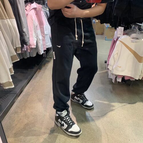 Nike耐克 秋冬新款男子运动休闲潮流刺绣针织宽松束脚长裤 CK6366