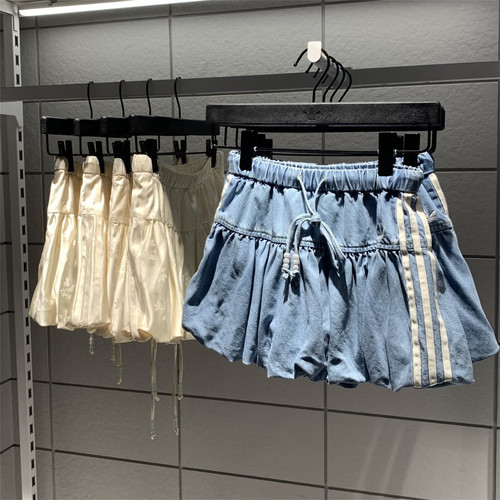 Adidas三叶草 女子运动休闲潮流新中式花苞裙短裙 KY5751 KY5749