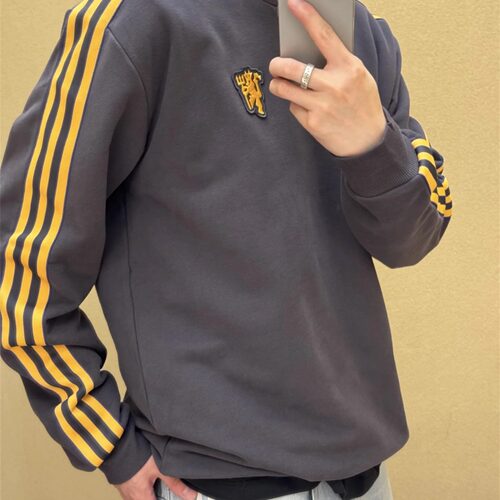 Adidas三叶草 曼联男子运动休闲潮流足球刺绣针织套头卫衣 JN2824