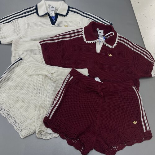 Adidas三叶草 女子休闲潮流镂空洞洞短袖T恤短裤 KX0713 KX0723