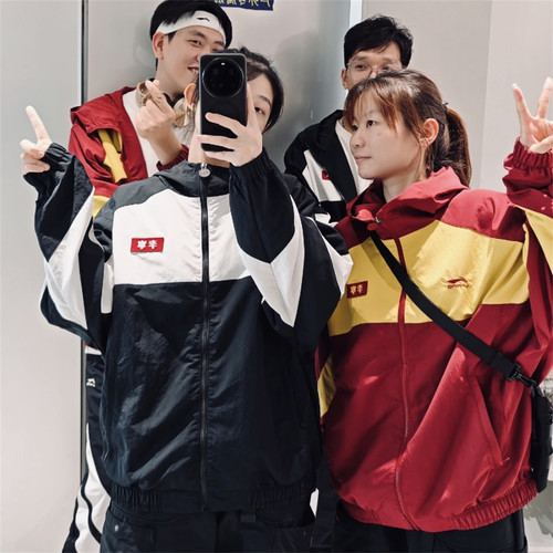 李宁 秋冬男女运动休闲潮流复古刺绣繁体风衣夹克外套 AFDVG91