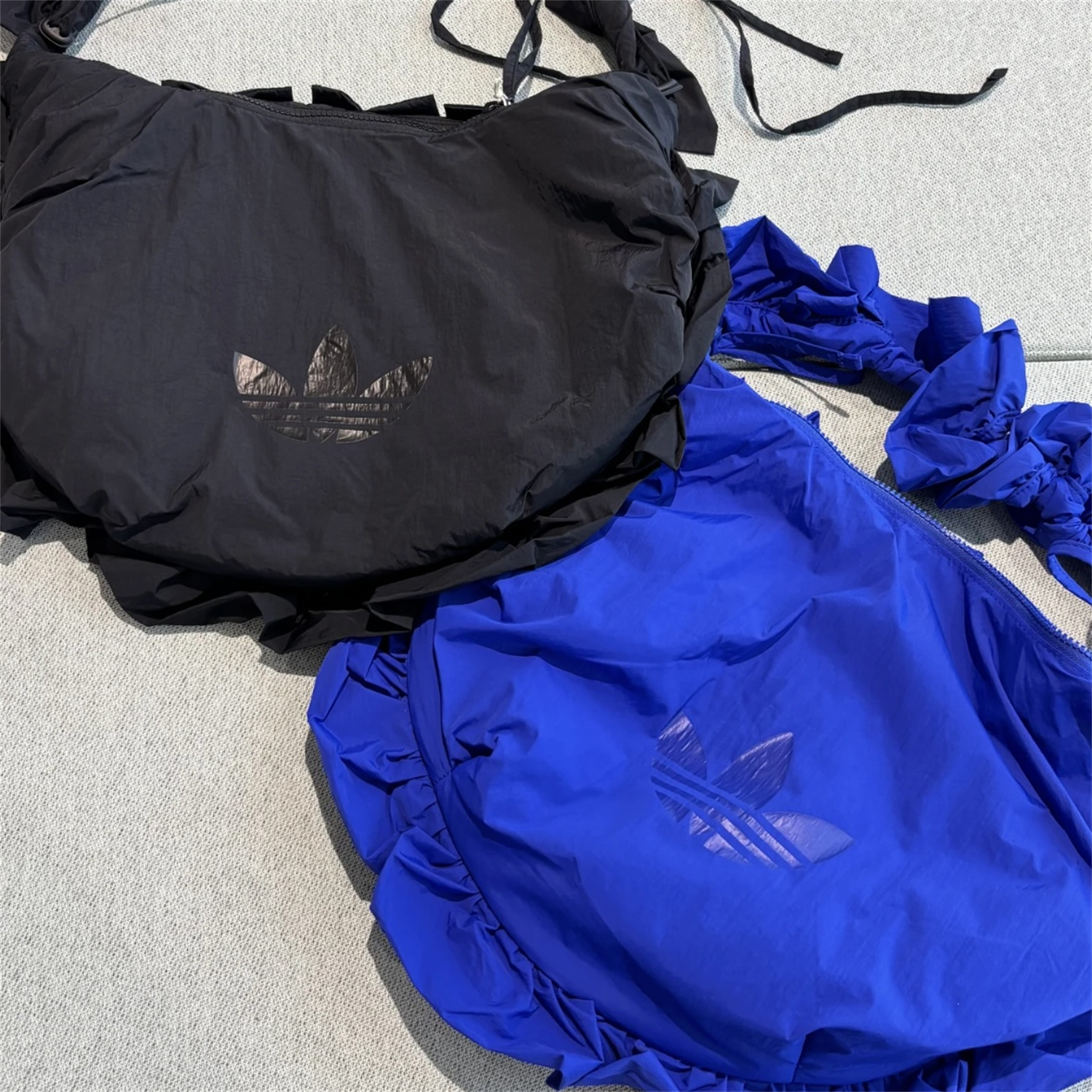 Adidas三叶草 女子运动休闲潮流云朵单肩包手拎包 IA8914 IA8915