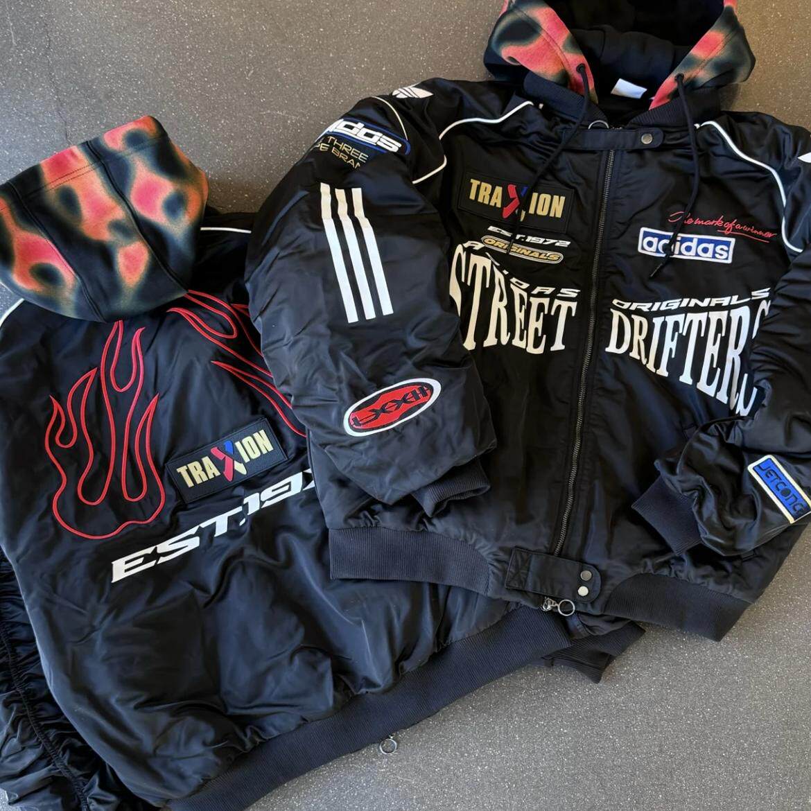 Adidas三叶草 秋冬运动休闲潮流机车风刺绣棉服夹克外套 JW9747