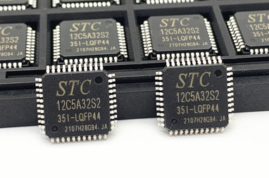 单片机12C5A32S2STC单片机