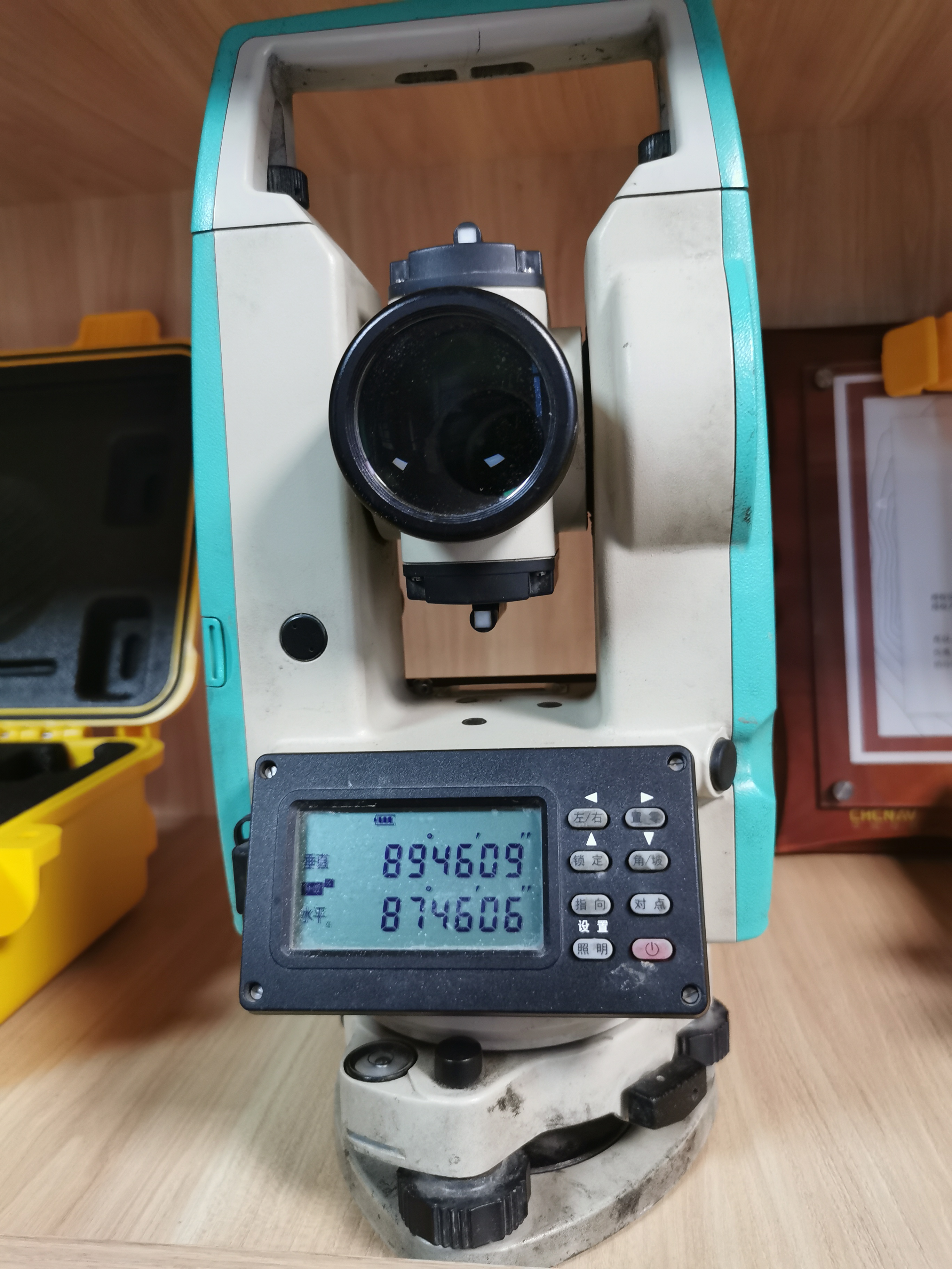 二手经纬仪星瑞达TD2高精度成色如图功能正常望远镜不带激光