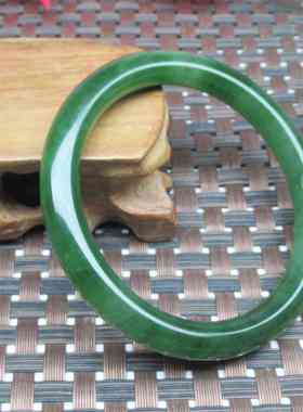 鉴定证书端庄大气天然和田玉