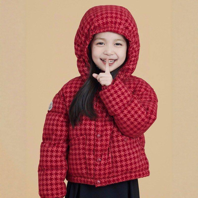 女童过年红色格子羽绒服2026新款儿童连帽宽松高品质短款外套加厚