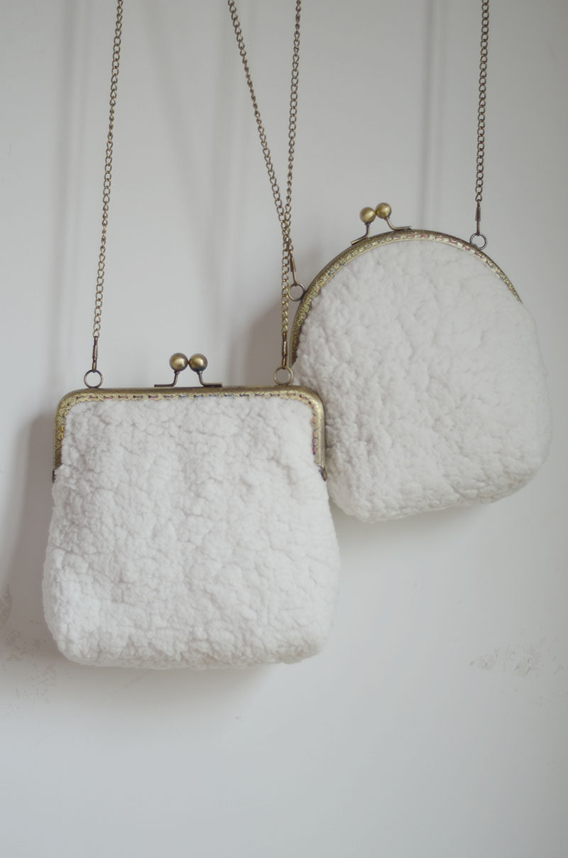 暖暖羊羔毛手机包手工包包礼物特别圣诞生日女生闺蜜斜挎小包收纳