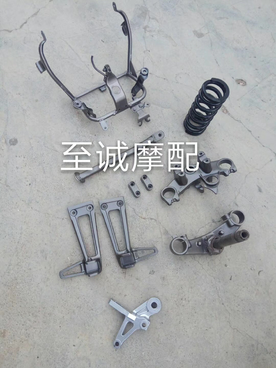 雅马哈 越野摩托车TDR200 TZR150 125/SDR脚踏支架 灯架 前后减震