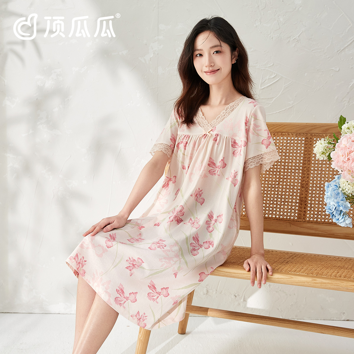 顶瓜瓜女纯棉新品睡裙V领套头清新印花睡衣宽松蕾丝边可外穿裙子