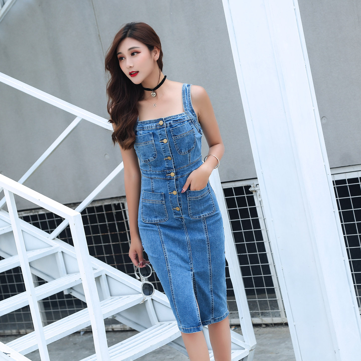 港风复古chic显瘦牛仔吊带连衣裙女春夏秋新款修身收腰抹胸背心裙