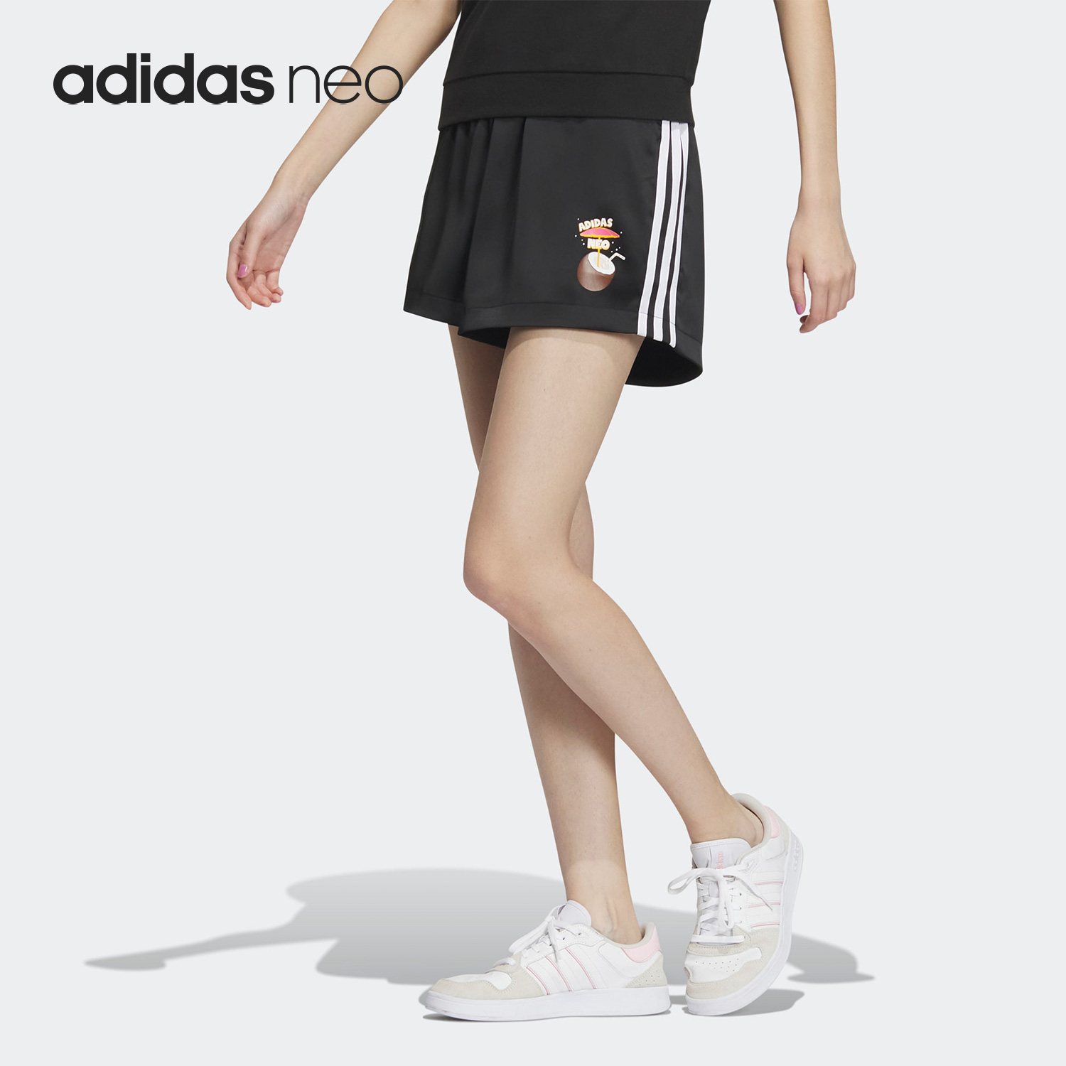 阿迪达斯Neo新款女子运动短裤