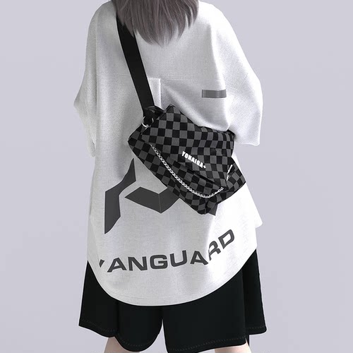 ins日系棋盘格潮牌斜挎包