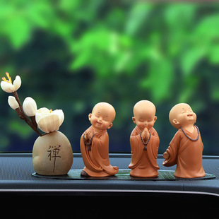 2024新款 平安小和尚车内中控饰品摆件佛类禅意和尚男生车载用品