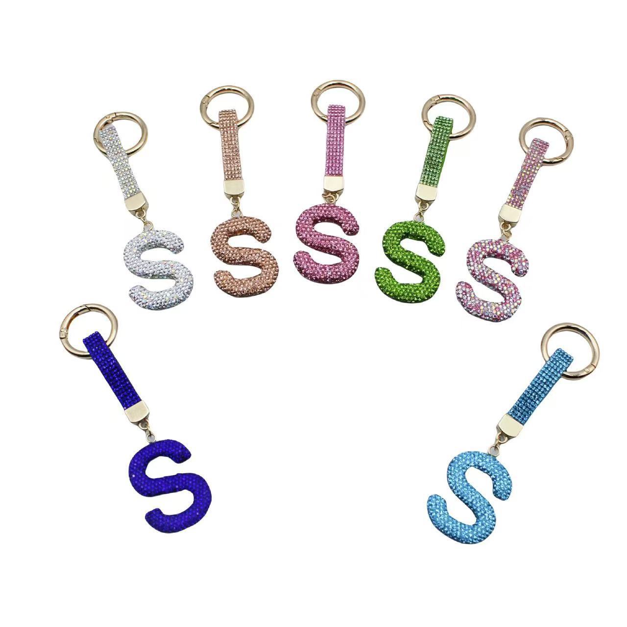 满钻字母挂饰 时尚英文字母镶钻钥匙链 汽车钥匙挂件配饰S钥匙扣