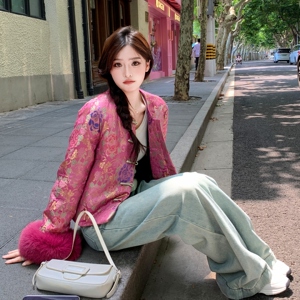 【现货】新中式提花圆领短款羽绒外套女配袖口狐狸毛条图片