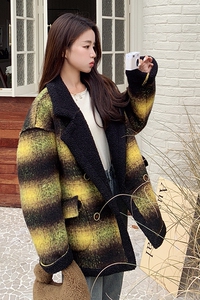 黄色时尚格纹羊羔毛外套女小个子冬季新款加厚保暖两面穿皮毛一体图片