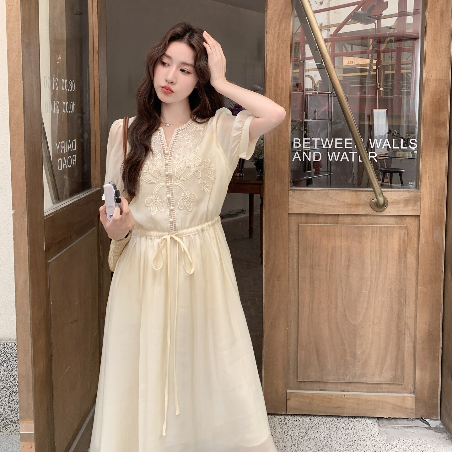 法式优雅刺绣衬衫连衣裙女2025年夏季新款高级感气质收腰显瘦长裙,女装连衣裙,浙宝189