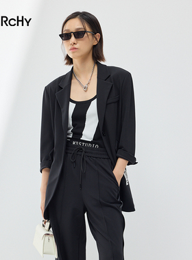 LARCHY来尔佳昵2025春装U领毛织背心