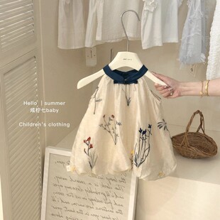 新中式女童2024夏季新款米色刺绣花朵花苞裙女宝宝削肩挂脖