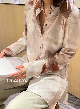 现货 LOW CLASSIC韩国设计师品牌21秋冬 翻领印花晕染珠光感衬衫