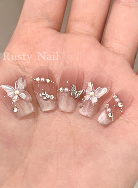 【镜月蝶】温柔纯手工穿戴甲爆闪法式冰透腮红玻璃珠蝴蝶猫眼美甲