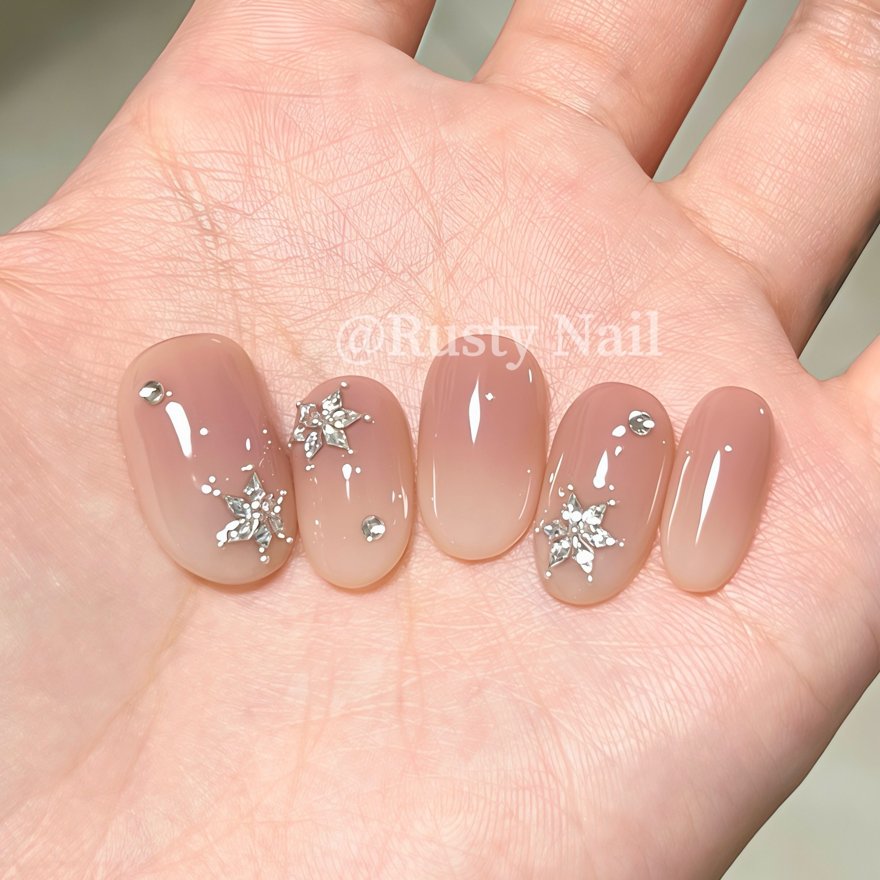 【雪花拼钻】温柔纯欲裸色手工穿戴甲高级感轻奢短款显白美甲贴片,彩妆/香水/美妆工具,穿戴甲/甲片,淘宝优惠券,粉丝福利购,淘宝优惠卷