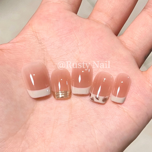 手工穿戴甲短款 秋冬美拉德豹纹法式 显白高级感美甲贴片 小奶豹