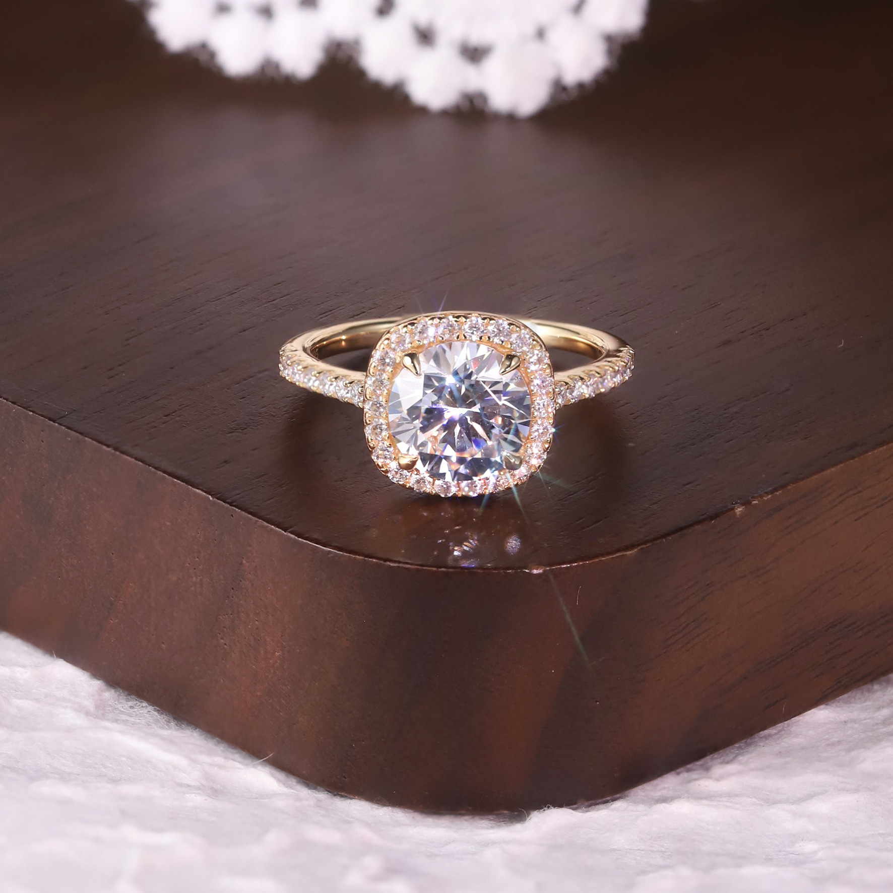 日韩欧热卖s925纯银戒指方包大主石2/3/4克拉圆形莫桑石戒指黄金