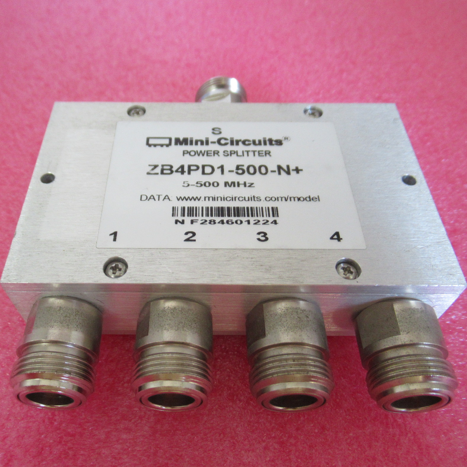 MINIZB4PD1-500-N+一分四功分器