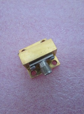 21.7-33GHz BJ260 WR34 SMA  波导转接器