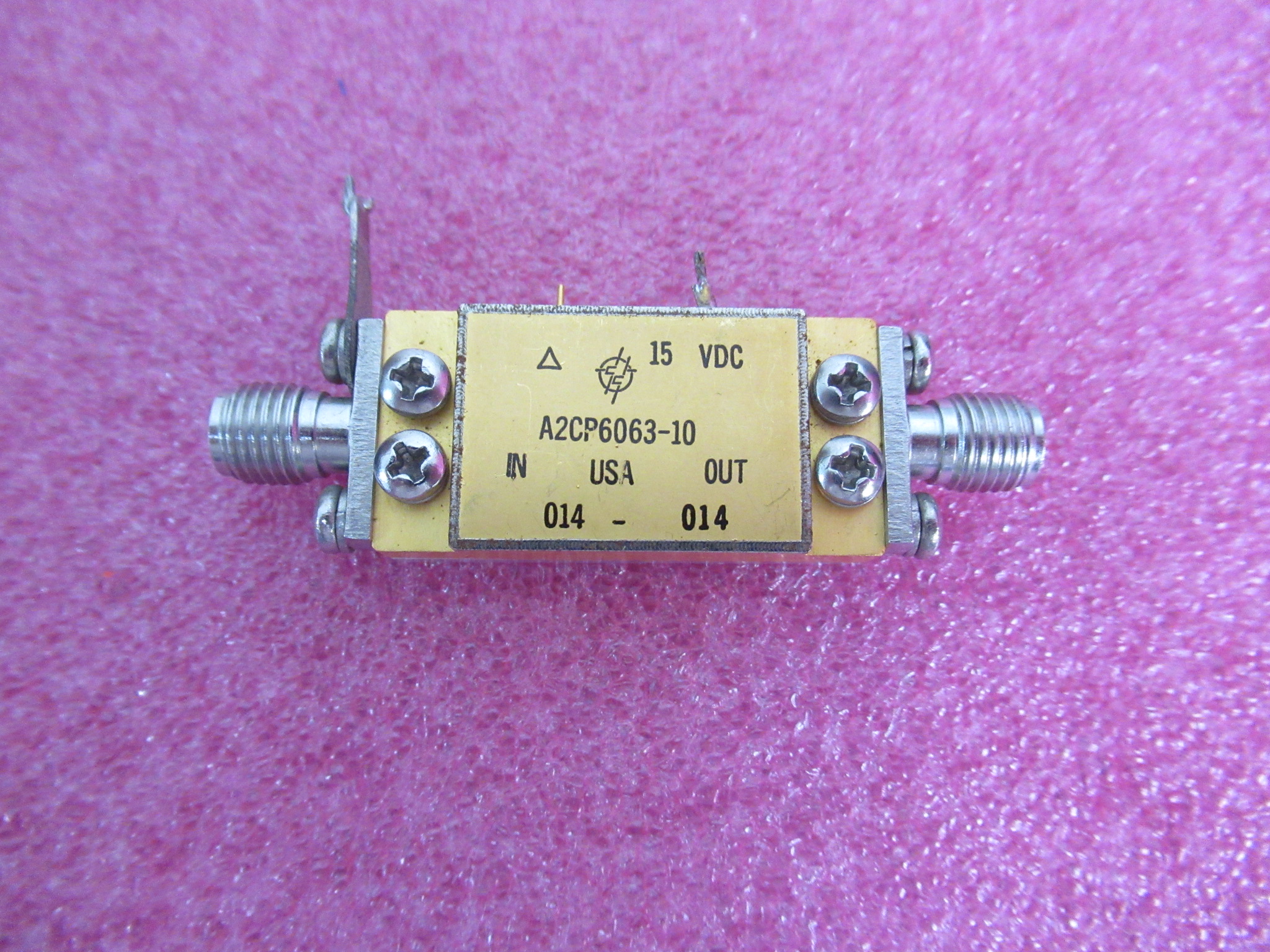 530MHz-6GHz17dB18dBm电放大器