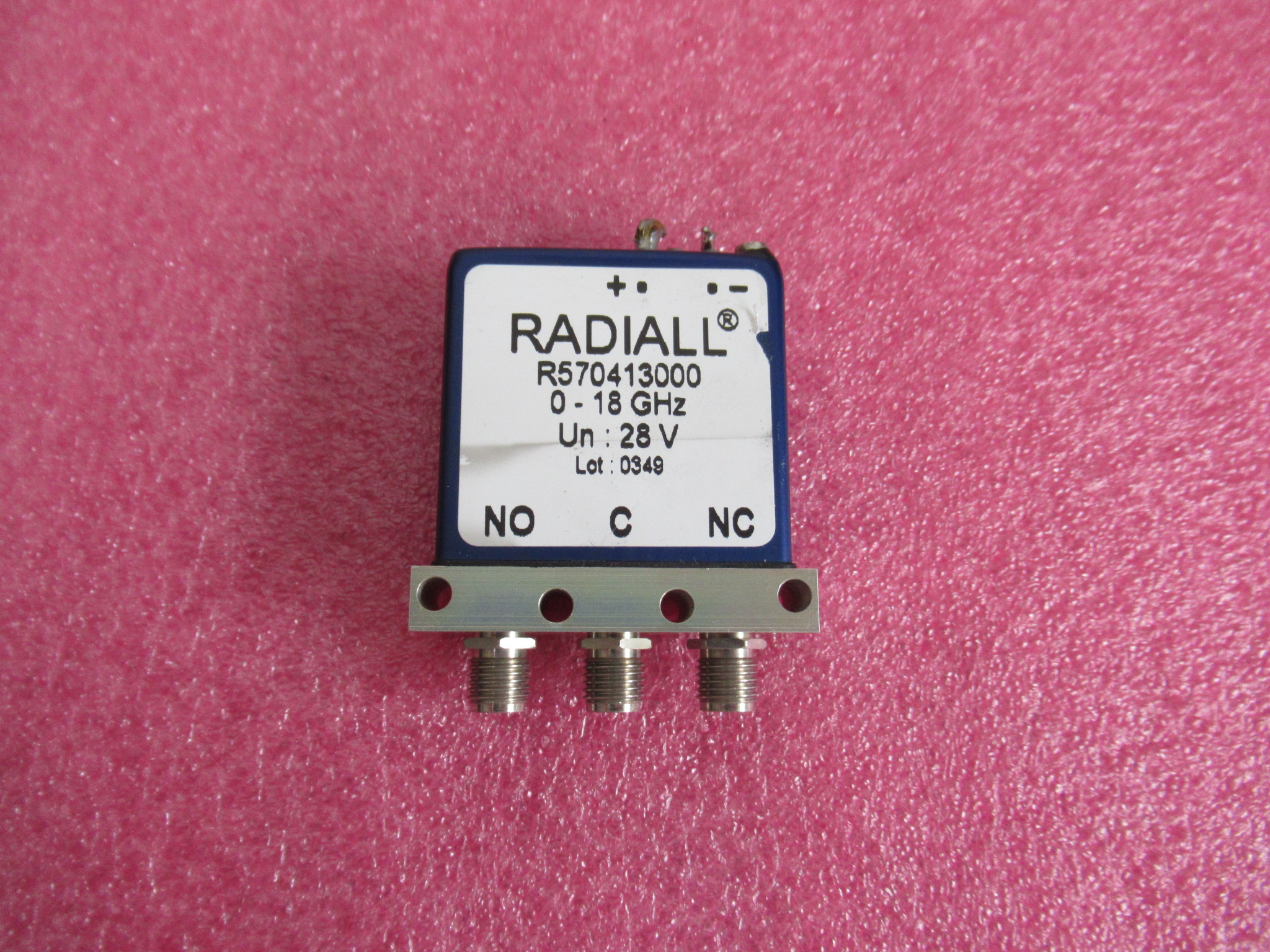 radiall进口 r570413000 dc-18ghz 28v spdt sma 射频同轴开关