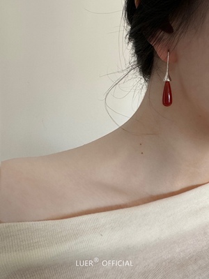 鹿尔轻奢红玛瑙水滴纯银通体耳钩