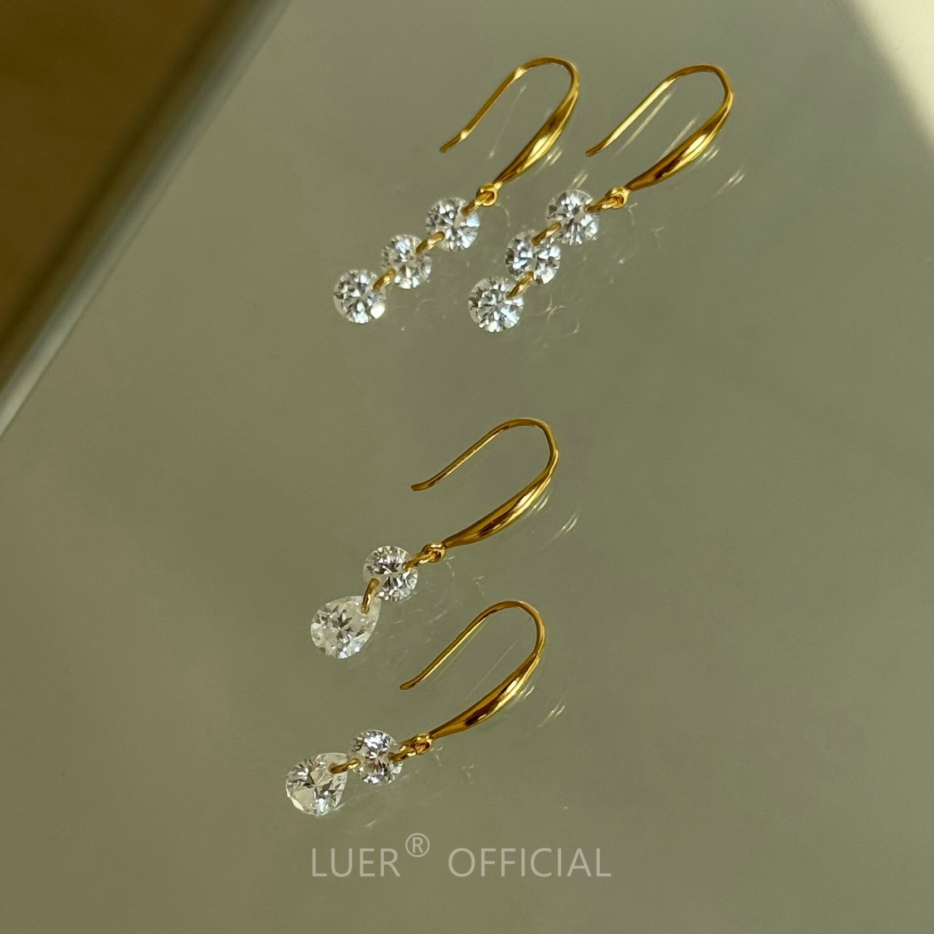 美cry~爆闪高碳钻!mini精致!通体纯银悬浮三钻流苏耳钩轻奢耳环女,饰品/流行首饰/时尚饰品新,耳环,淘宝优惠券,粉丝福利购,淘宝优惠卷