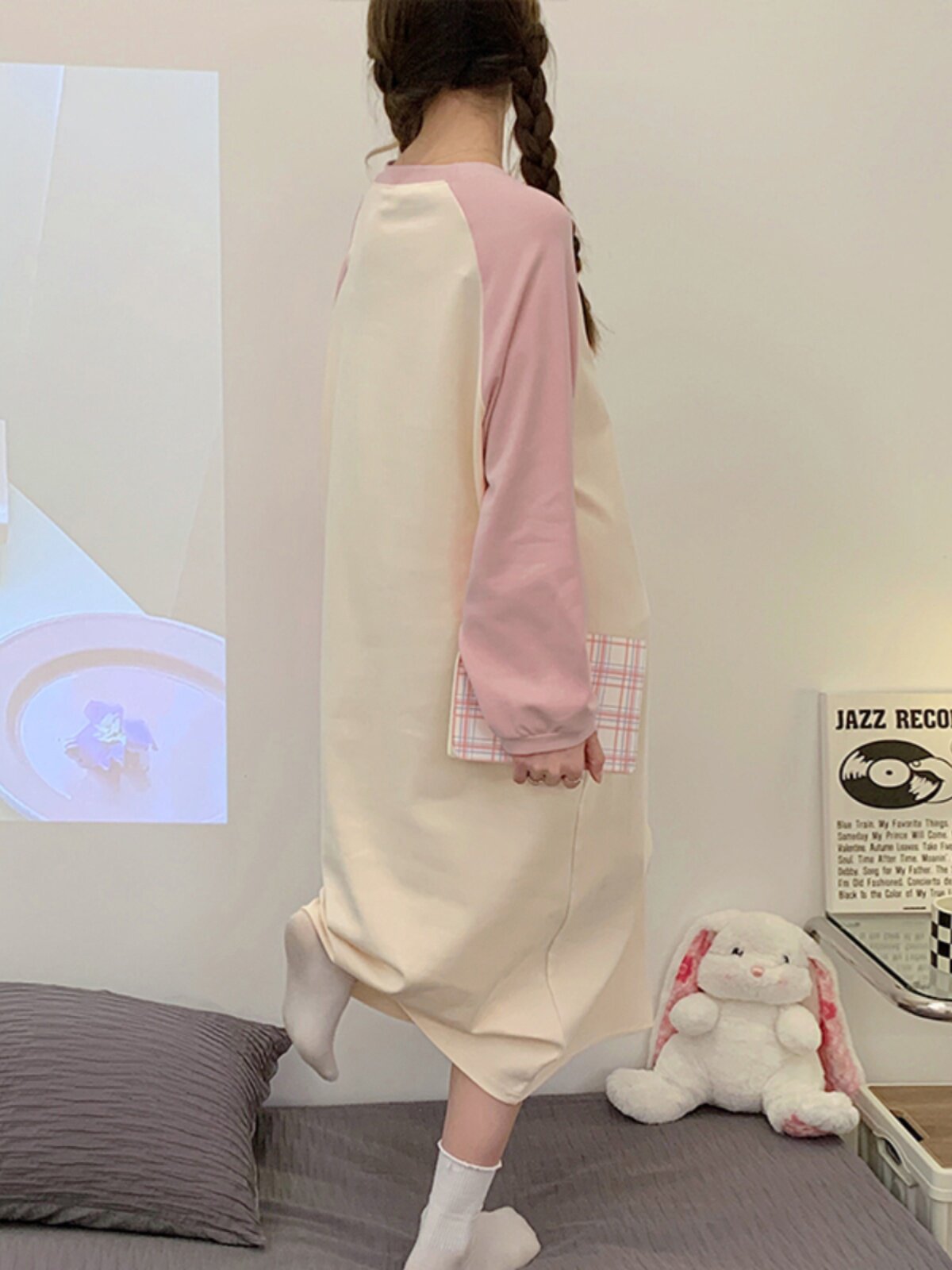 봄 가을 겨울 여성용 새 잠옷은 집에서 봄에 밖에서 입을 수 있는 순면 긴팔 스위트 여성스러운 잠옷입니다