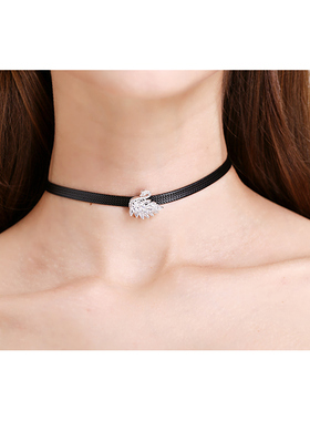 微镶白色水滴黑色PU皮颈链短项链