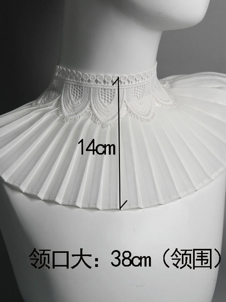 THE NECKLINE IS DECORATED PLEATED LACE FAUX COLLAR BUTTONS SMALL STAND COLLAR WHITE HAND SLEEVES WARM CUFFS AND VERSATILE FAKE SLEEVES