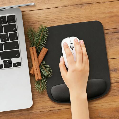 1-Piece Black Mouse Pad with Wrist Support - Ergonomic Desig