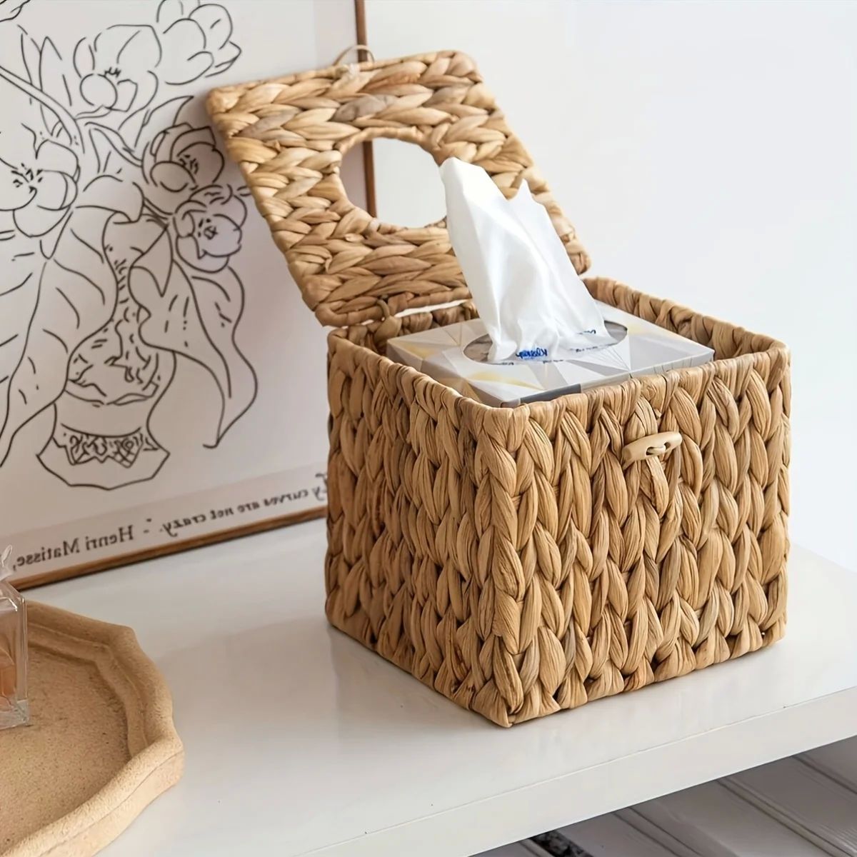 Boho Style Woven Tissue Box with Lid! Natural fiber, snap -